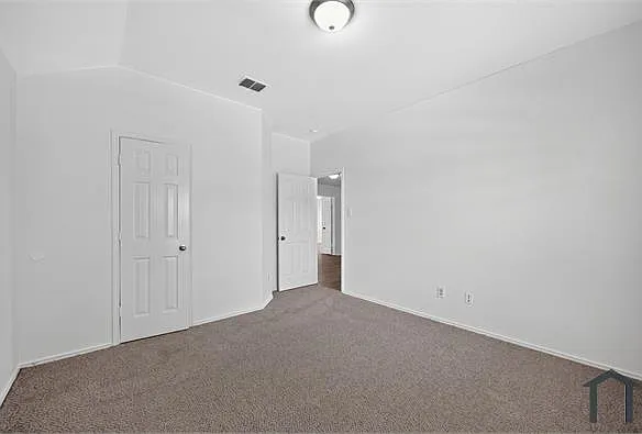 1009 Youkum Ct — Photo 43