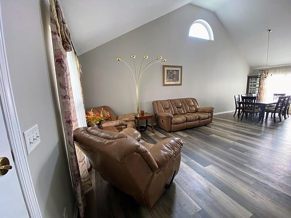2nd image of 3093 Stony Hollow Ct