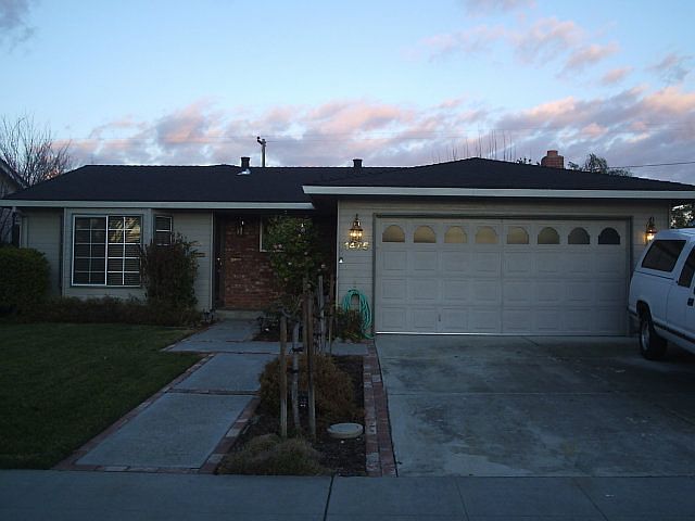 1st image of 1475 Glacier Dr