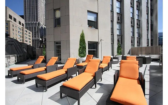 Rented by NY Living Solutions | media 25