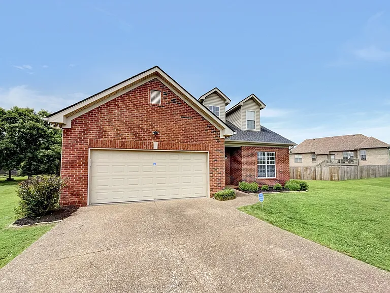 102 Privett Ct — Photo 27