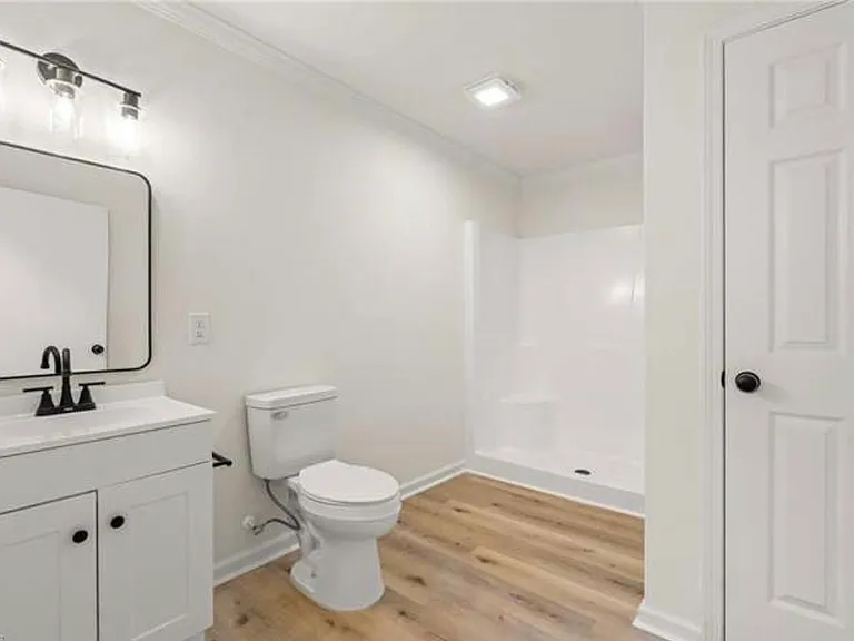 2440 Melfield Dr — Photo 3