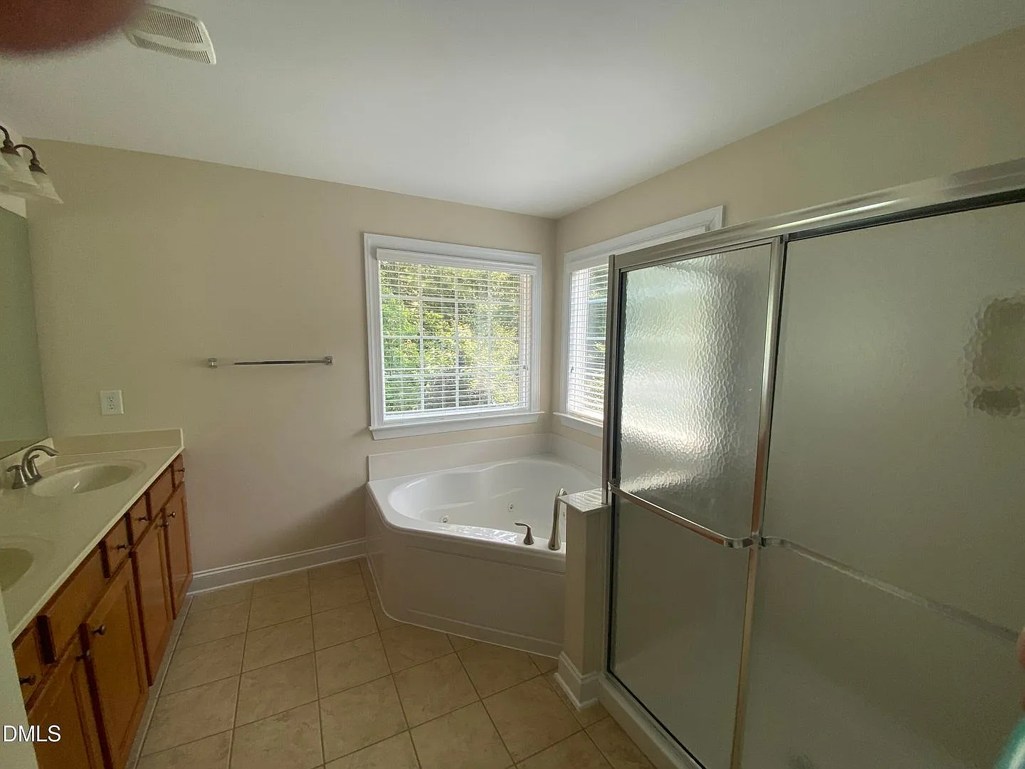 125 Quarryrock Road — Photo 2