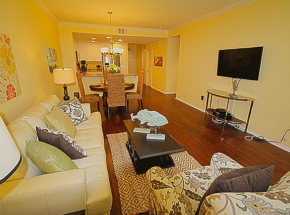 5th image of 428 W Main St Unit 1H