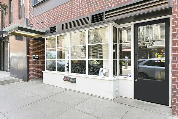 Rented by REAL New York | media 28