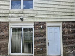 6877 Mayo Rd #B, New Orleans, LA 70126