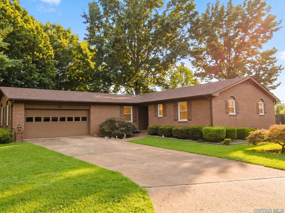 27 Leewood Cv