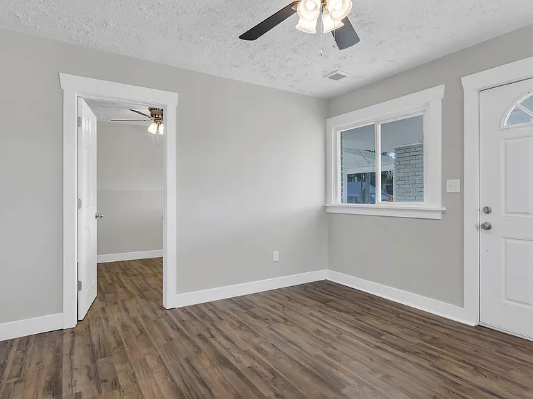 7783 S Main St — Photo 12