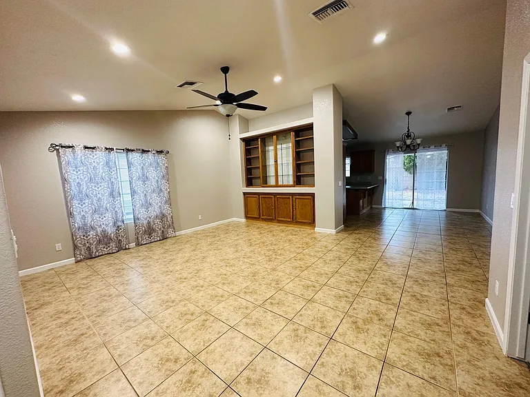 3750 E Potter Ave — Photo 5