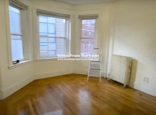 26 Hemenway St #203, Boston, MA 02115