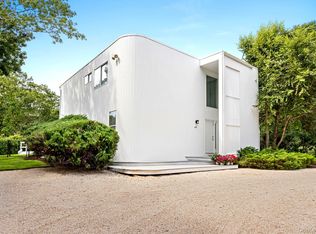 40 Peacock Path, East Quogue, NY 11942
