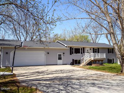 808 Truesdale Ave, Manvel, ND, 58256