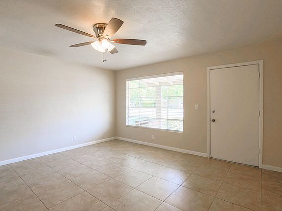 4th image of 254 N Pioneer