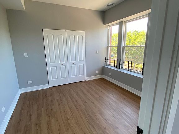 5th image of 719 E 74th St #1R