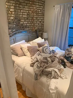 Rented by Voro New York | media 23