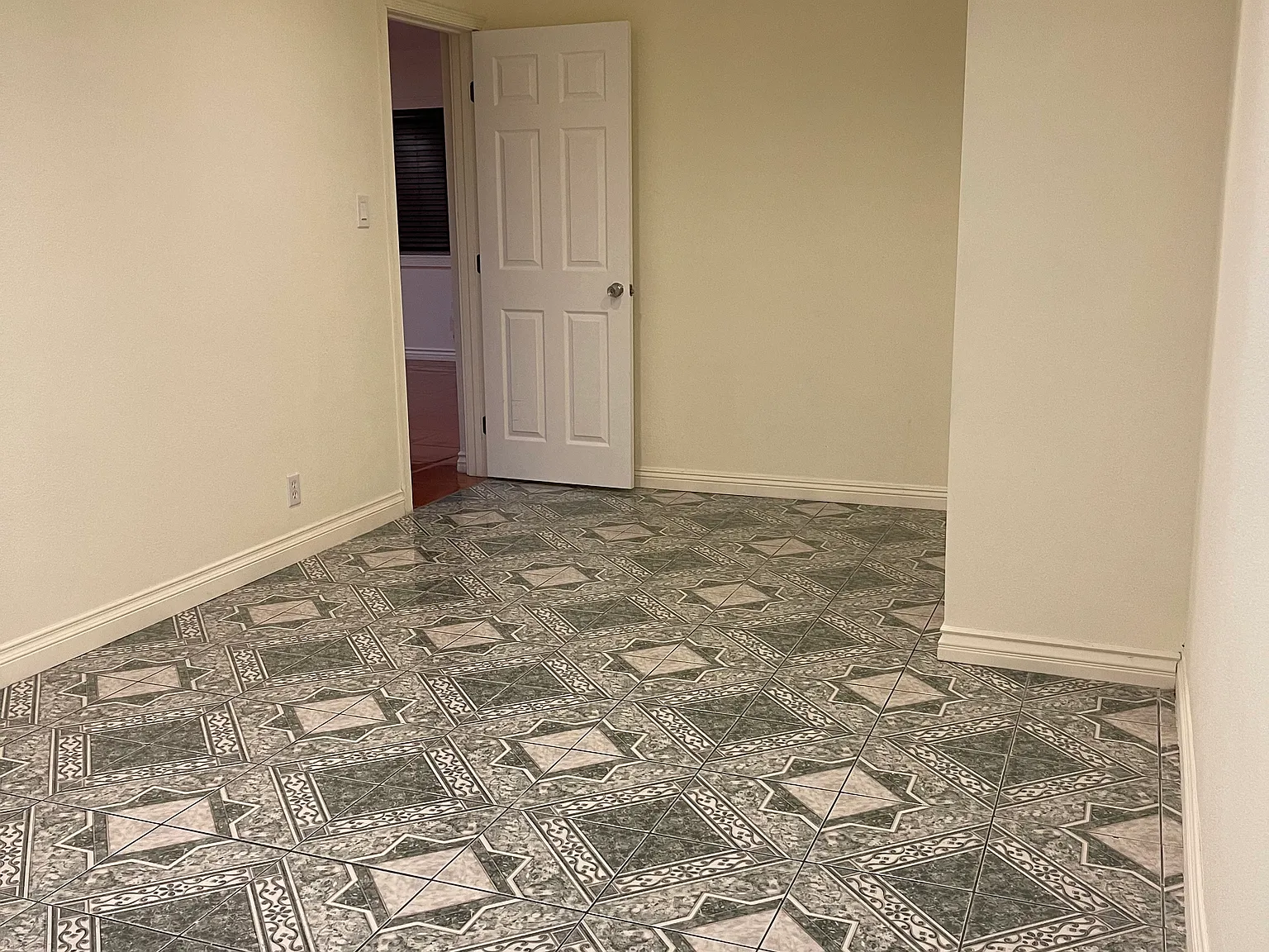 2 bed, 1447 sqft, $3,300 — Photo 3