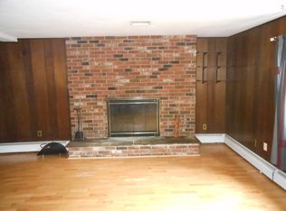 63 E Rocks Rd, Norwalk, CT 06851