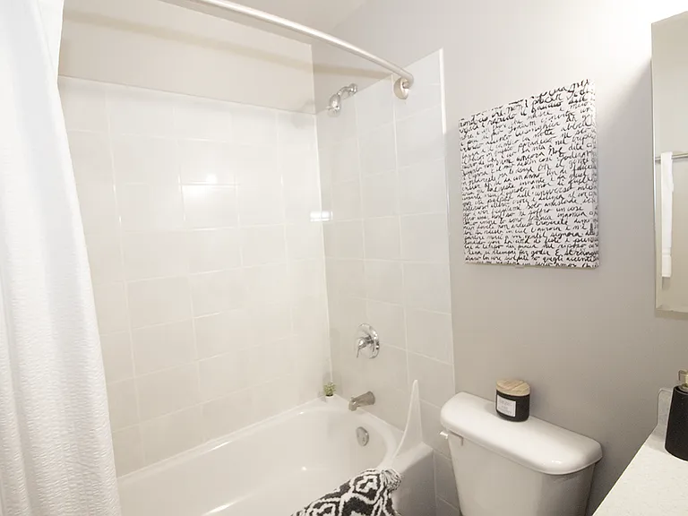 2331 Pembina Hwy — Photo 35
