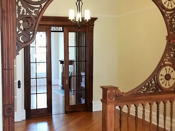 5th image of 473 Jefferson Ave #1