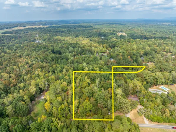 793 York Rd NE, Cleveland, TN 37323