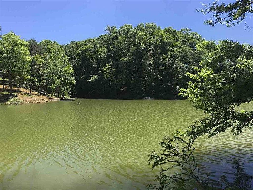 1st image of Beechwood Dr