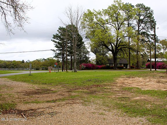 2nd image of Mill St