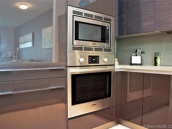 4th image of 1080 Brickell Ave Unit 1807