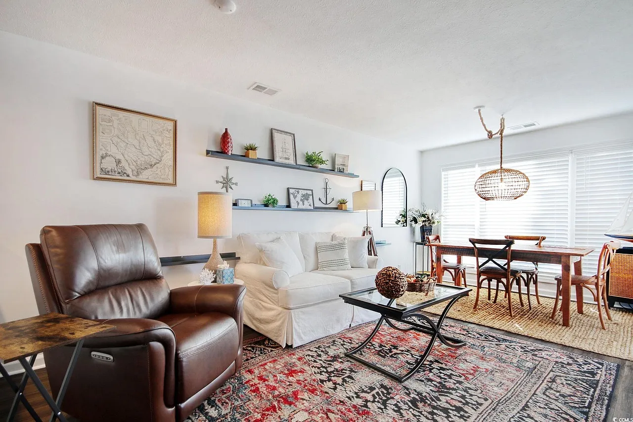 2 bed, 1000 sqft, $1,995 — Photo 4