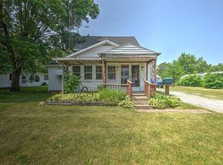 409 N Shelby St, Moweaqua, IL 62550