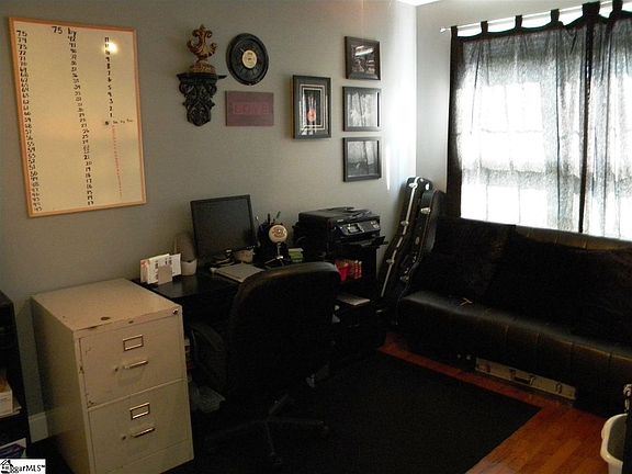 5th image of 40 S Manley Dr