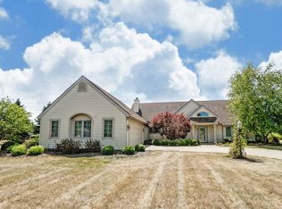 2324 Woodland Trl, Auburn, IN 46706
