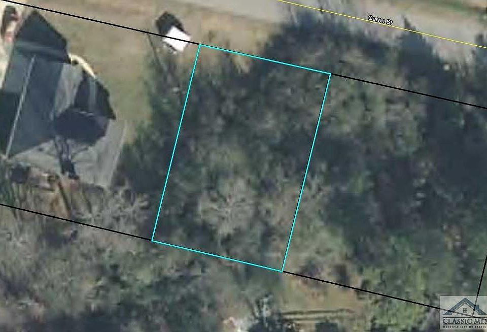 2nd image of 135 Calvin St