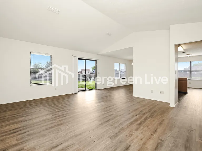 6705 Shull Rd — Photo 5