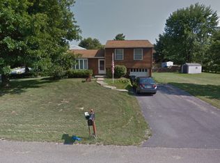 1 Wheatfield Dr, Cranberry Township, PA 16066