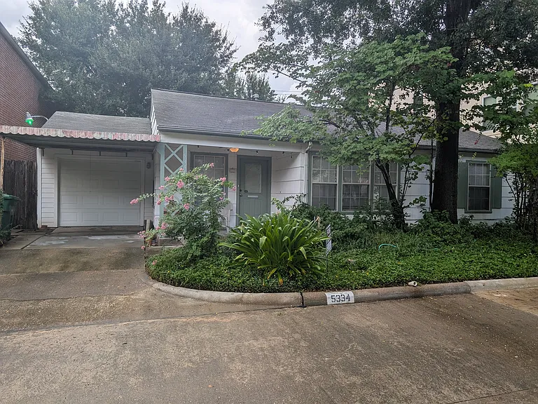 5334 Hidalgo St — Photo 1