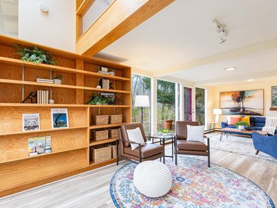 1300 Chalmers Dr, Ann Arbor, MI, 48104