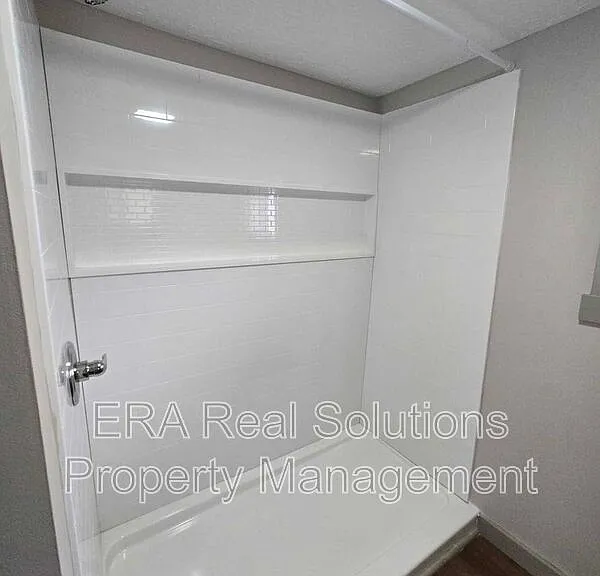 8 Highland Ave — Photo 10