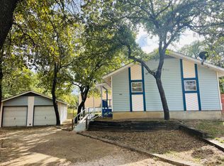 1861 Glenda Ct, Azle, TX 76020