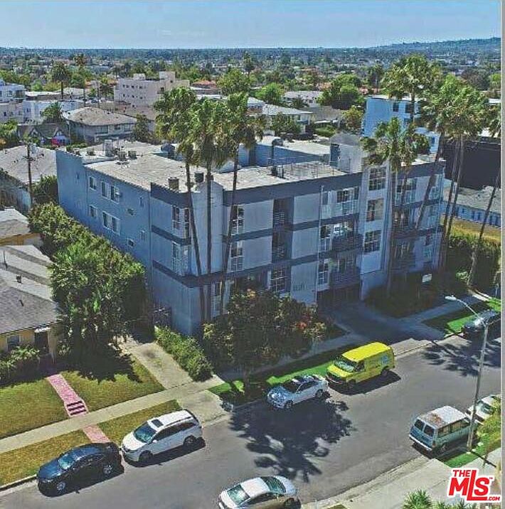 1st image of 1522 S Hayworth Ave