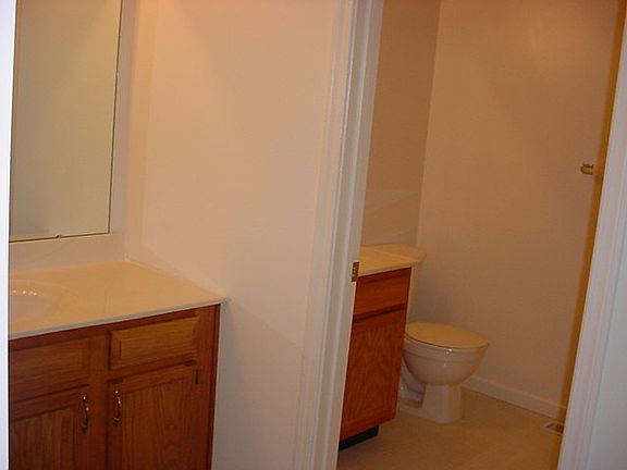 5th image of 5057 Huntington Cir