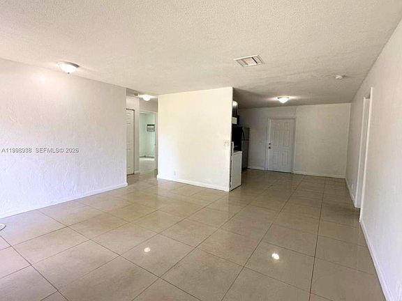 4th image of 623 NW 3rd Ave #1