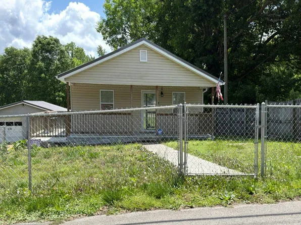 119 Champion Rd, Rossville, GA 30741