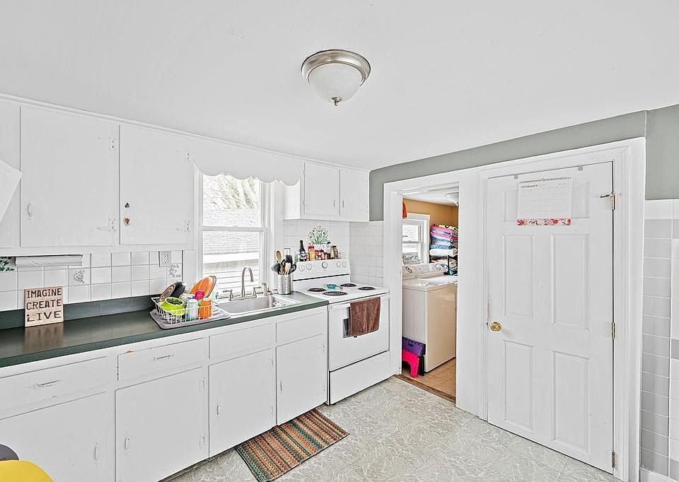 269 Mattakeesett St Pembroke MA Zillow