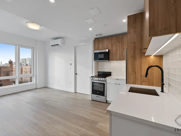 80 Linden Blvd #8R — Photo 4