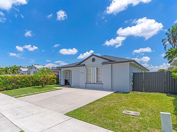 5th image of 13520 SW 180th Ter