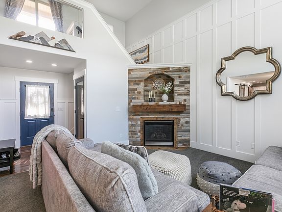 5th image of 1043 N 2025 W