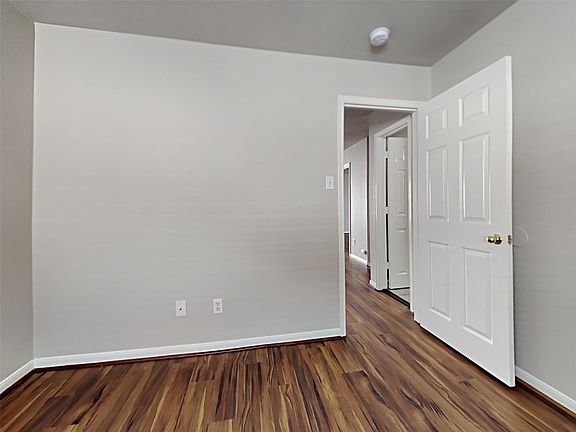 2nd image of 3523 Morning Cove Ln