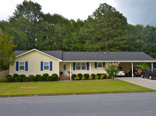 916 Pinecrest Rd, Sylacauga, AL 35151