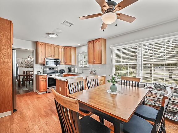 4th image of 731 Mount Vernon Rd #A