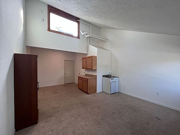 2nd image of 115 N Michigan Ave